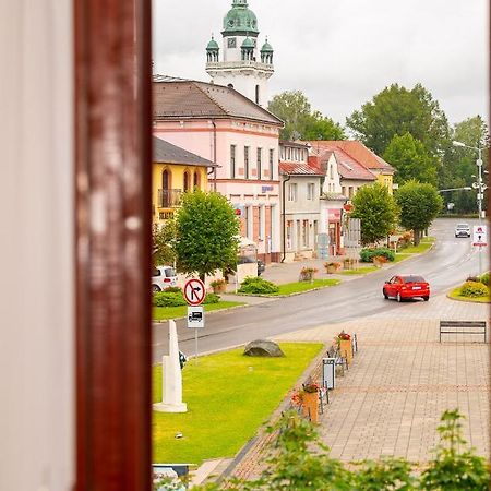 2- Postelova Izba S Kupelnou Emka V Penzion Trstená Exterior foto